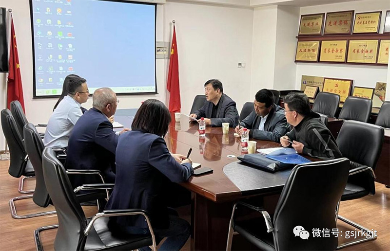 甘肅省融資再擔保集團有限公司與臨夏縣融資擔保有限公司開展業(yè)務工作交流